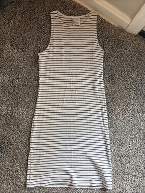 Striped Sleeveless Midi Dress - White & Navy